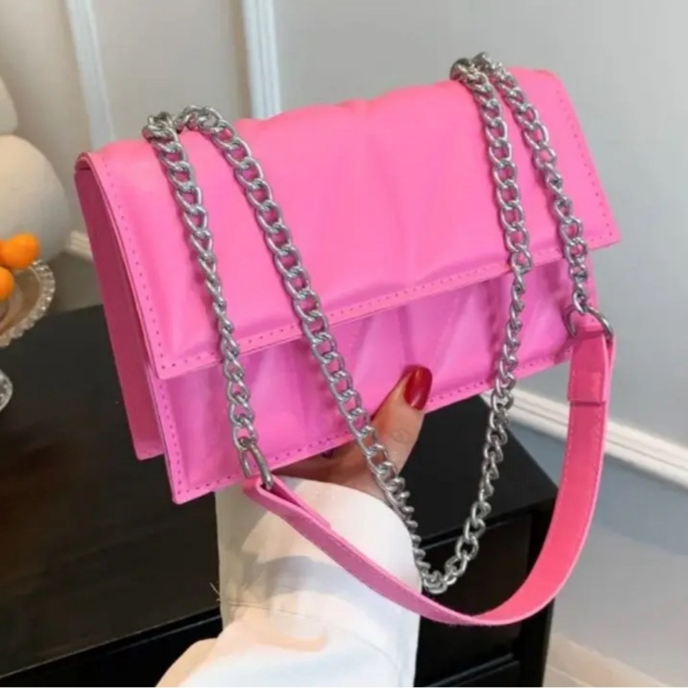 New pink quilted chain bag